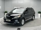 Toyota Sienna 2012 года за 9 800 000 тг. в Атырау