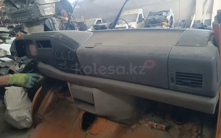 Панель на mercedes sprinter 1995-2000 за 100 000 тг. в Шымкент