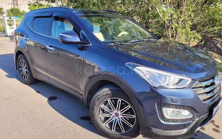 Hyundai Santa Fe 2012 года за 10 430 000 тг. в Караганда