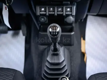 Suzuki Jimny 2025 года за 13 800 000 тг. в Семей – фото 16