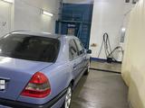 Mercedes-Benz C 200 1995 годаfor2 000 000 тг. в Караганда