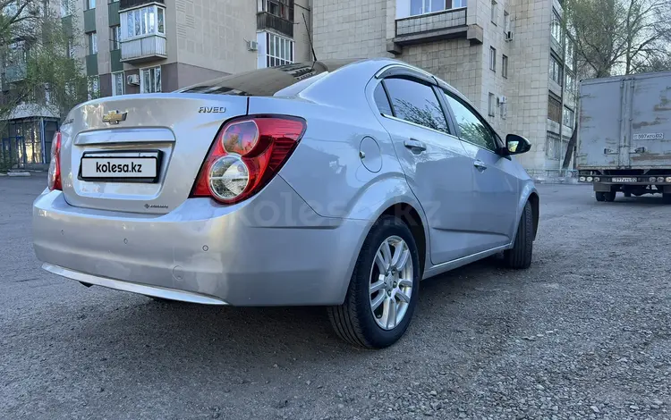 Chevrolet Aveo 2014 года за 3 800 000 тг. в Караганда