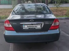Toyota Camry, 2004