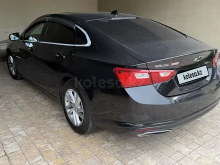 Chevrolet Malibu 2020 года за 7 700 000 тг. в Алматы – фото 3