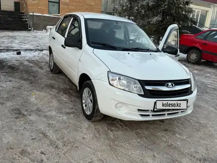 ВАЗ (Lada) Granta 2190 2013 года за 2 000 000 тг. в Астана – фото 3