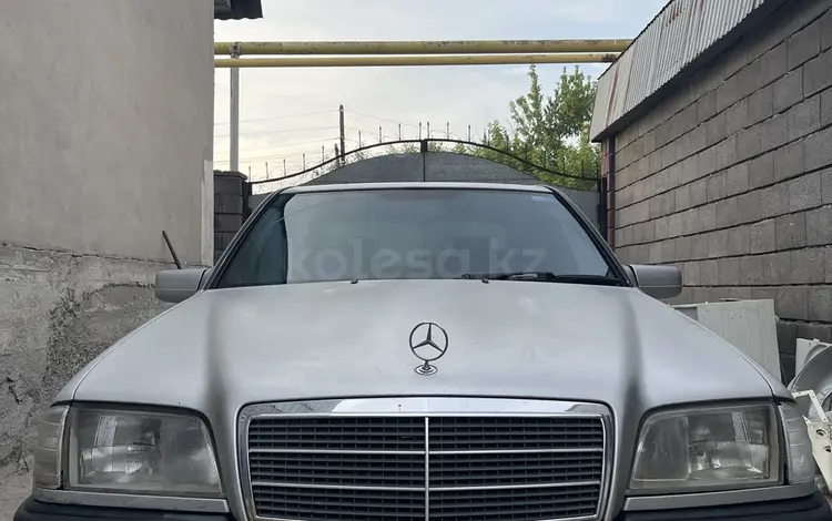 Mercedes-Benz C 200 1997 года за 1 900 000 тг. в Алматы