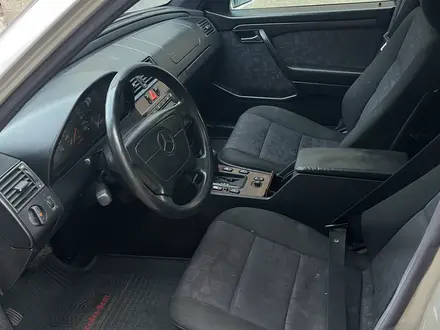 Mercedes-Benz C 200 1997 года за 1 900 000 тг. в Алматы – фото 8