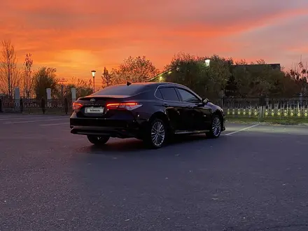 Toyota Camry 2019 года за 12 800 000 тг. в Астана – фото 18