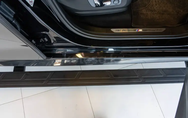 BMW X5 G05 — Электропороги АТС с прорезиненными панелями за 580 000 тг. в Астана