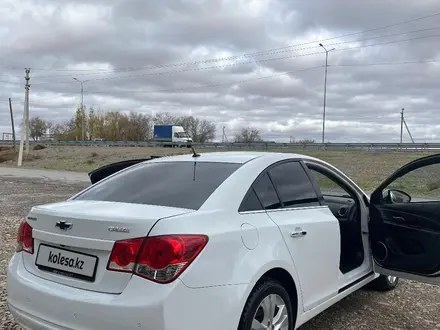 Chevrolet Cruze 2012 года за 4 700 000 тг. в Туркестан – фото 3