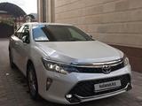 Toyota Camry 2017 годаfor14 500 000 тг. в Шымкент