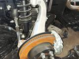 Цапфа ступица L/C300 LX600 V35A F33A 1GR привода полуось мост редуктор за 110 000 тг. в Алматы