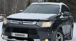 Mitsubishi Outlander 2014 года за 8 800 000 тг. в Караганда