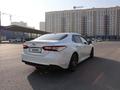 Toyota Camry 2021 года за 23 300 000 тг. в Шымкент – фото 6
