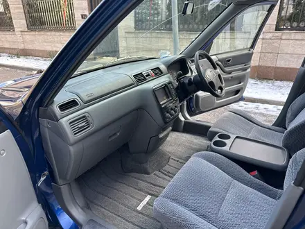 Honda CR-V 1997 года за 4 100 000 тг. в Алматы – фото 37