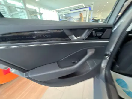 Volkswagen Passat Comfortline 2026 года за 19 300 000 тг. в Актобе – фото 19