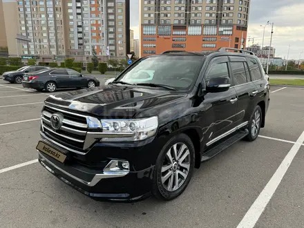 Toyota Land Cruiser 2019 года за 40 000 000 тг. в Астана – фото 2