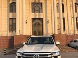 Toyota Land Cruiser 2021 года за 48 000 000 тг. в Шымкент – фото 2