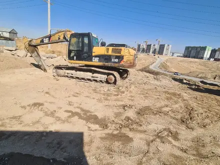 Caterpillar  325 2011 года за 25 000 000 тг. в Шымкент – фото 3