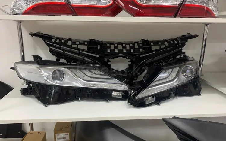 Фары для Toyota Camry 70 за 210 000 тг. в Астана