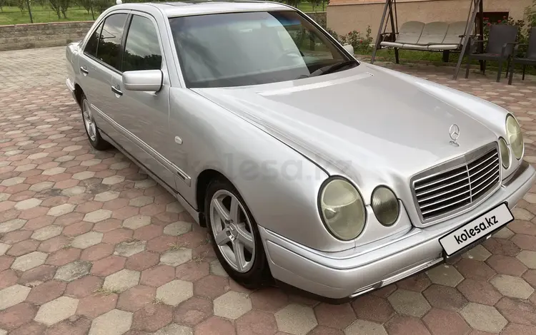 Mercedes-Benz E 280 1996 года за 2 600 000 тг. в Алматы