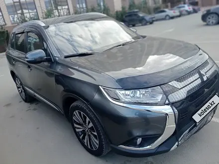 Mitsubishi Outlander 2019 года за 10 866 224 тг. в Усть-Каменогорск – фото 4