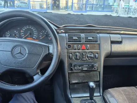 Mercedes-Benz E 280 1996 года за 2 050 000 тг. в Кызылорда – фото 10