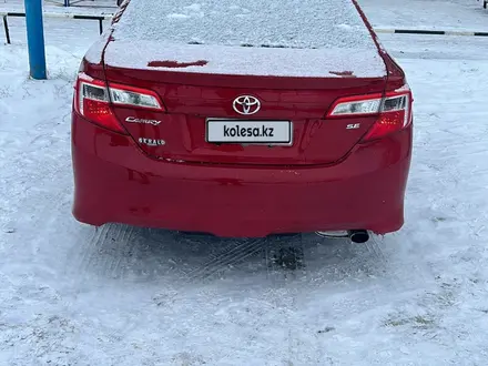 Toyota Camry 2014 года за 4 500 000 тг. в Актобе – фото 7