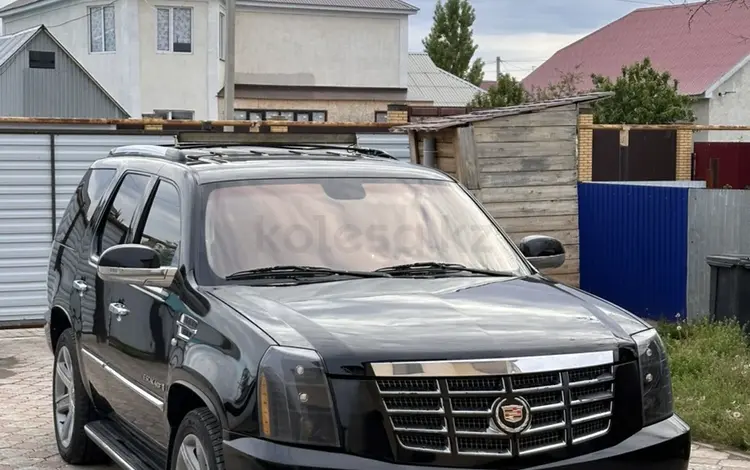 Cadillac Escalade 2009 годаfor8 000 000 тг. в Уральск