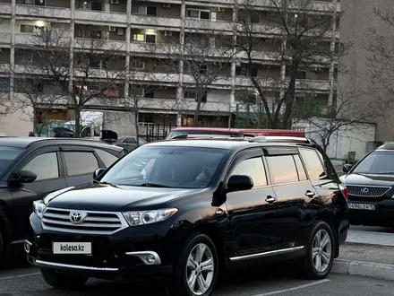 Toyota Highlander 2011 года за 12 300 000 тг. в Актау