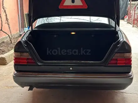 Mercedes-Benz E 200 1994 года за 1 900 000 тг. в Шымкент – фото 8