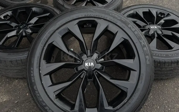 Диски с резиной на саренто оригинал за 550 000 тг. в Алматы