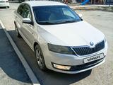 Skoda Rapid 2014 года за 3 600 000 тг. в Атырау – фото 2