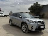 Toyota Highlander 2014 годаүшін11 700 000 тг. в Актау