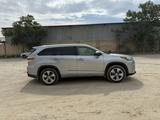 Toyota Highlander 2014 годаүшін11 700 000 тг. в Актау – фото 2