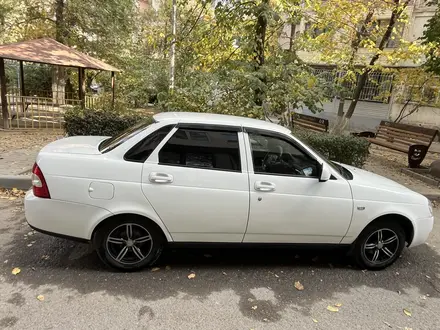 ВАЗ (Lada) Priora 2170 2013 года за 2 800 000 тг. в Шымкент – фото 2