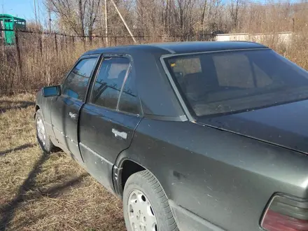 Mercedes-Benz E 200 1991 года за 1 000 000 тг. в Караганда – фото 7