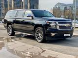 Chevrolet Suburban 2018 года за 32 000 000 тг. в Алматы – фото 2