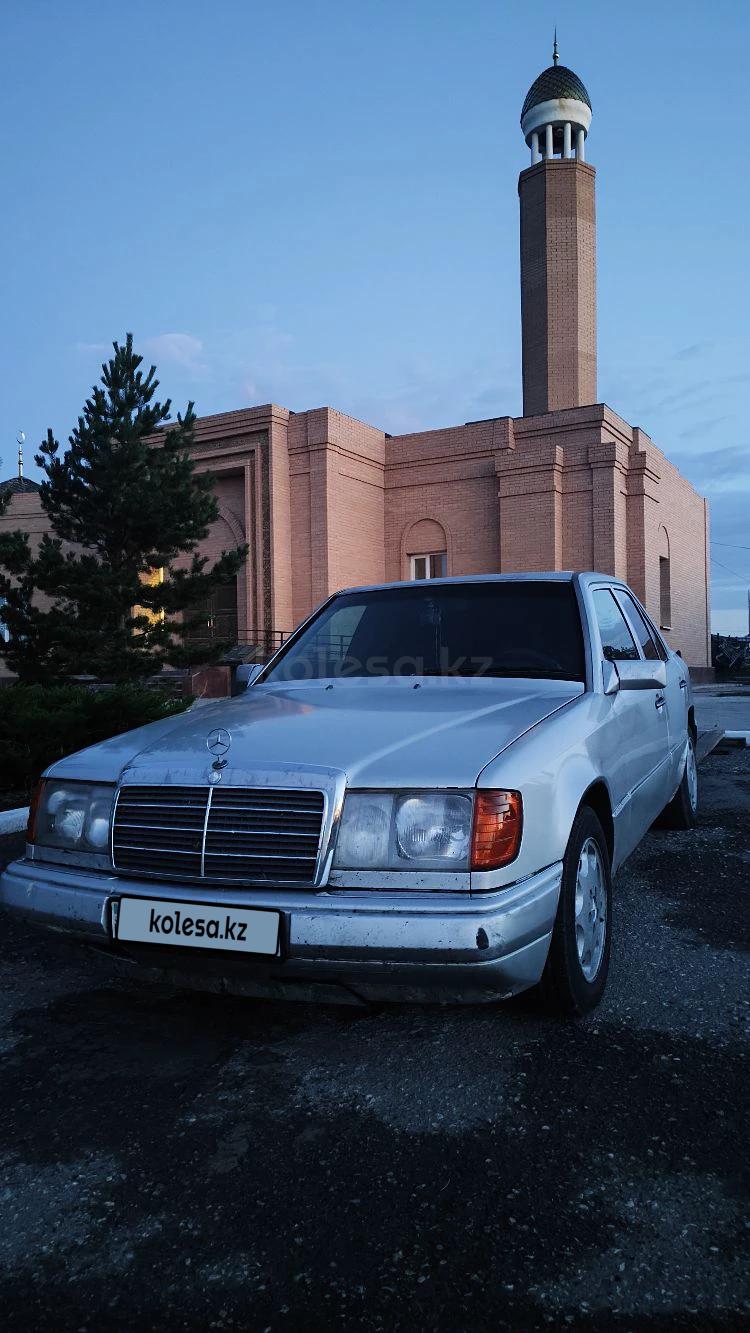 Mercedes-Benz E 220 1993 г.