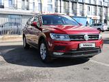 Volkswagen Tiguan 2018 года за 9 000 000 тг. в Алматы