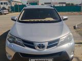 Toyota RAV4 2015 года за 10 200 000 тг. в Актобе