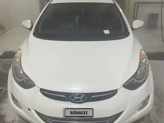 Hyundai Elantra, 2011