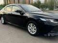 Toyota Camry 2020 годаүшін11 600 000 тг. в Караганда – фото 4