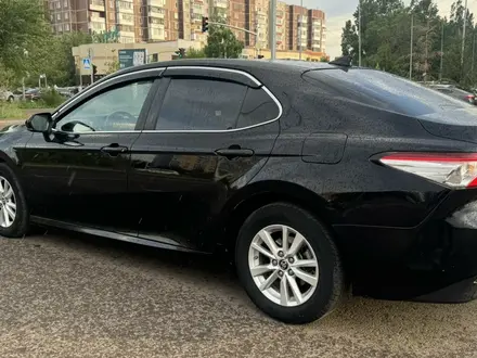 Toyota Camry 2020 года за 11 600 000 тг. в Караганда – фото 9