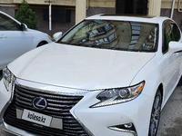 Lexus ES 300h 2016 года за 13 900 000 тг. в Актау