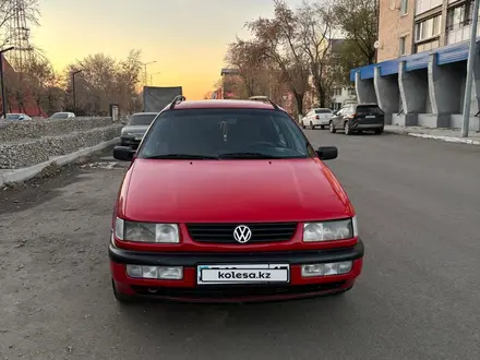 Volkswagen Passat 1994 года за 1 650 000 тг. в Петропавловск – фото 2