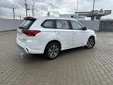 Mitsubishi Outlander 2022 годаүшін12 500 000 тг. в Уральск – фото 3