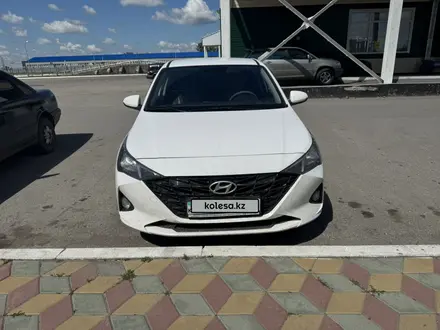Hyundai Accent 2022 года за 7 500 000 тг. в Костанай – фото 3