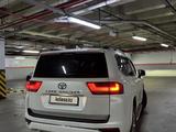 Toyota Land Cruiser 2023 года за 57 500 000 тг. в Алматы – фото 4