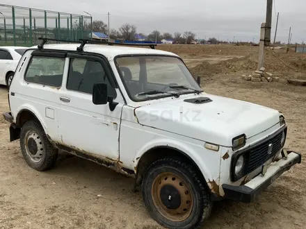 ВАЗ (Lada) Lada 2121 2002 года за 600 000 тг. в Атырау – фото 2